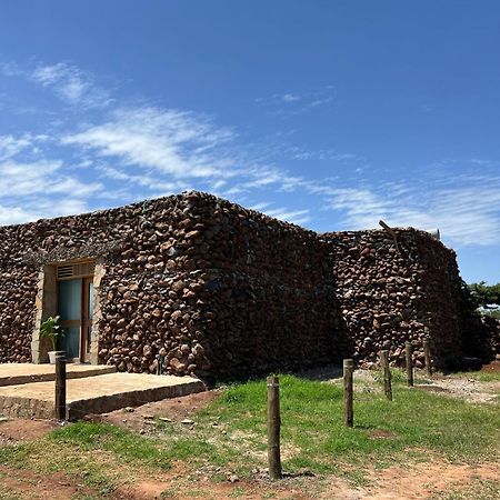 Amboseli Glass House Oloitokitok Eksteriør bilde