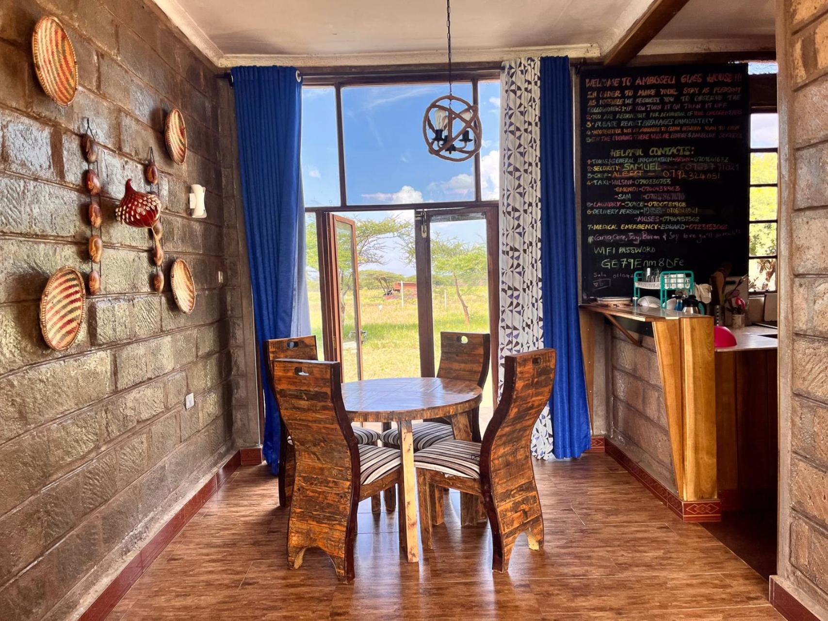 Amboseli Glass House Oloitokitok Eksteriør bilde