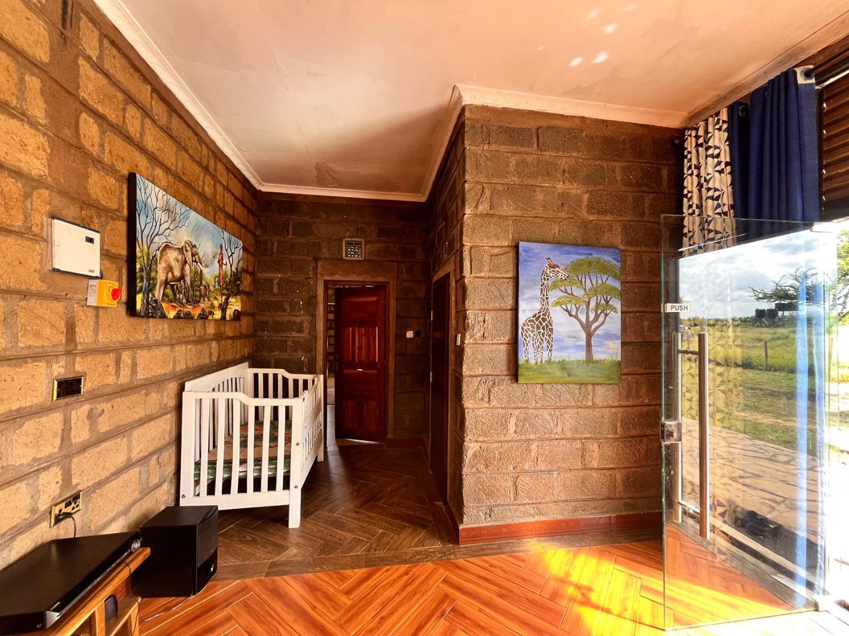 Amboseli Glass House Oloitokitok Eksteriør bilde