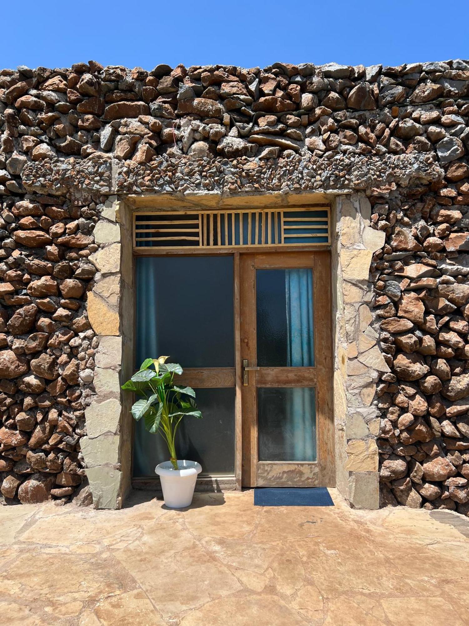 Amboseli Glass House Oloitokitok Eksteriør bilde
