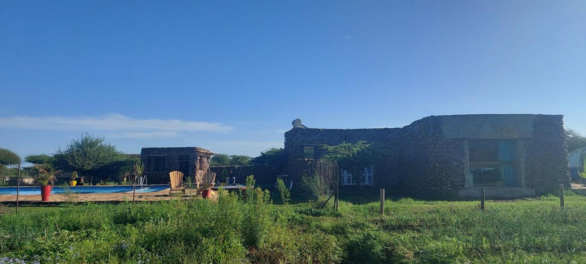 Amboseli Glass House Oloitokitok Eksteriør bilde