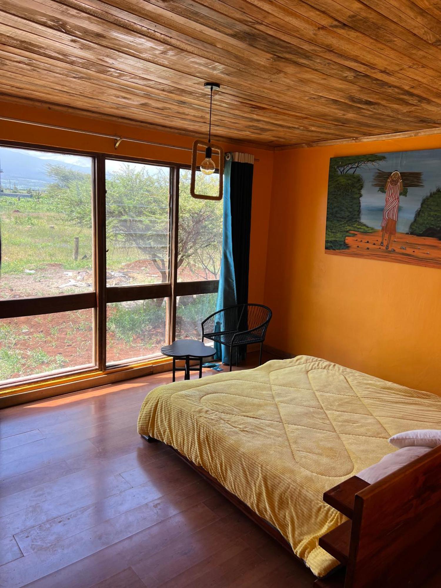 Amboseli Glass House Oloitokitok Eksteriør bilde
