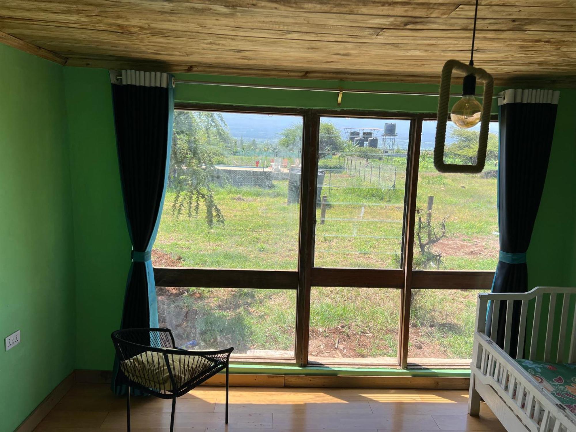 Amboseli Glass House Oloitokitok Eksteriør bilde
