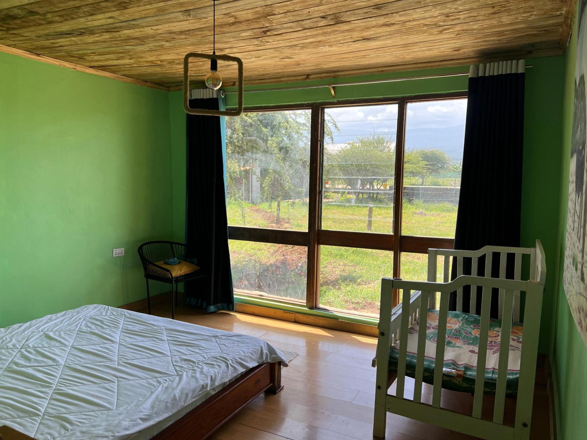 Amboseli Glass House Oloitokitok Eksteriør bilde